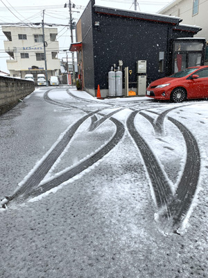 駐車場の模様